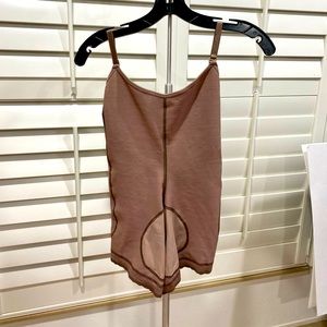 Fajate Shapewear Bodysuit Brown.  L
